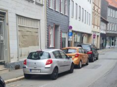 Kein Durchkommen für Busse: Parkplätze in der oberen Marktstraße müssen entfernt werden