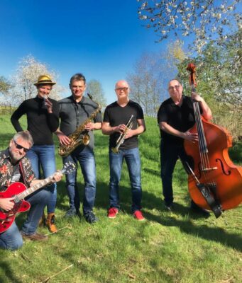 Coffee, Cake & Bass im Rittersaal des Herzberger Schlosses am 9. Oktober