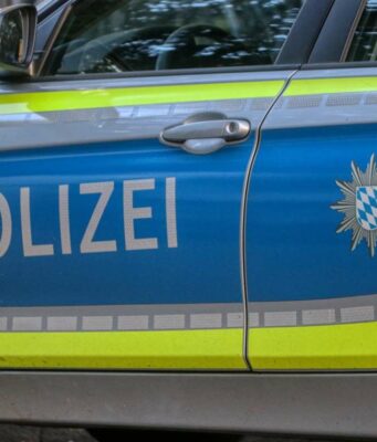Verletzte Polizeibeamtin bei der Durchführung einer Gewahrsamnahme