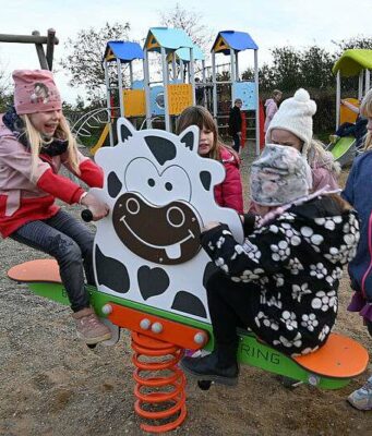 Neue Spielgeräte für Blankenburgs Kinder – im Gehren wird’s bunt